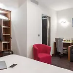 Campanile Centre - Gare Отель