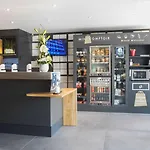 Campanile Centre - Gare 3* 에피날