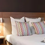 Campanile Centre - Gare Отель Эпиналь