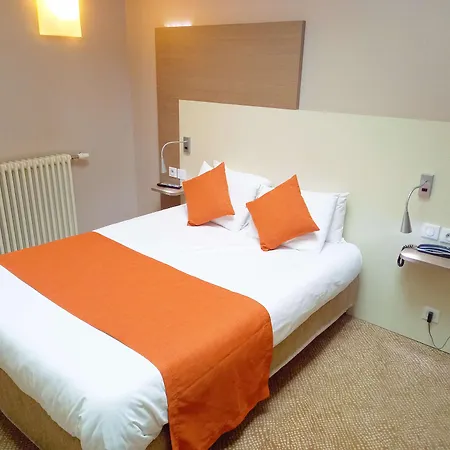 Hotel Campanile Centre - Gare Épinal