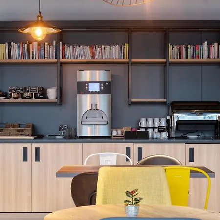 Otel Campanile Centre - Gare Épinal