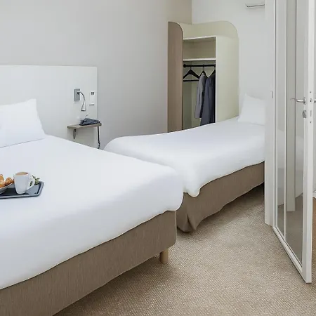 호텔 Campanile Centre - Gare 에피날