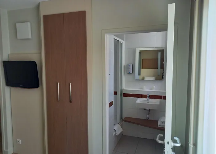 호텔 Campanile Centre - Gare 3*