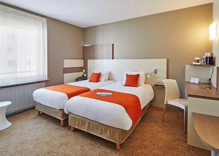 Campanile Centre - Gare 호텔 에피날