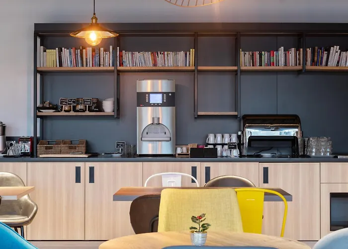 Hotel Campanile Centre - Gare Épinal