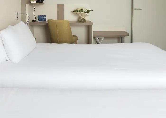 Campanile Centre - Gare Épinal