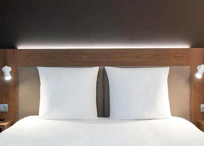 Campanile Centre - Gare 호텔