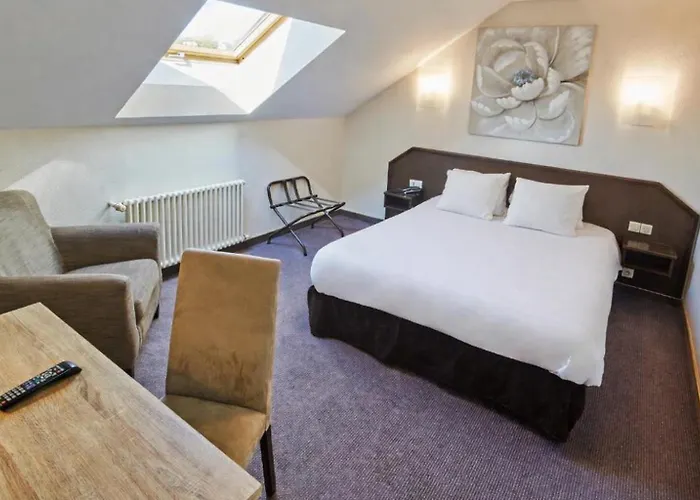 Campanile Centre - Gare Épinal