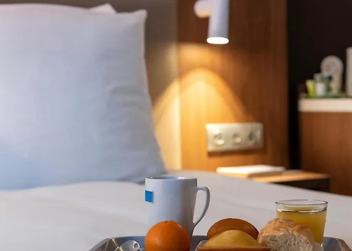 Campanile Centre - Gare 3* Épinal